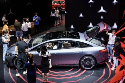 政策頻出利車市復蘇，深圳車展人氣爆棚推動汽車銷售熱潮